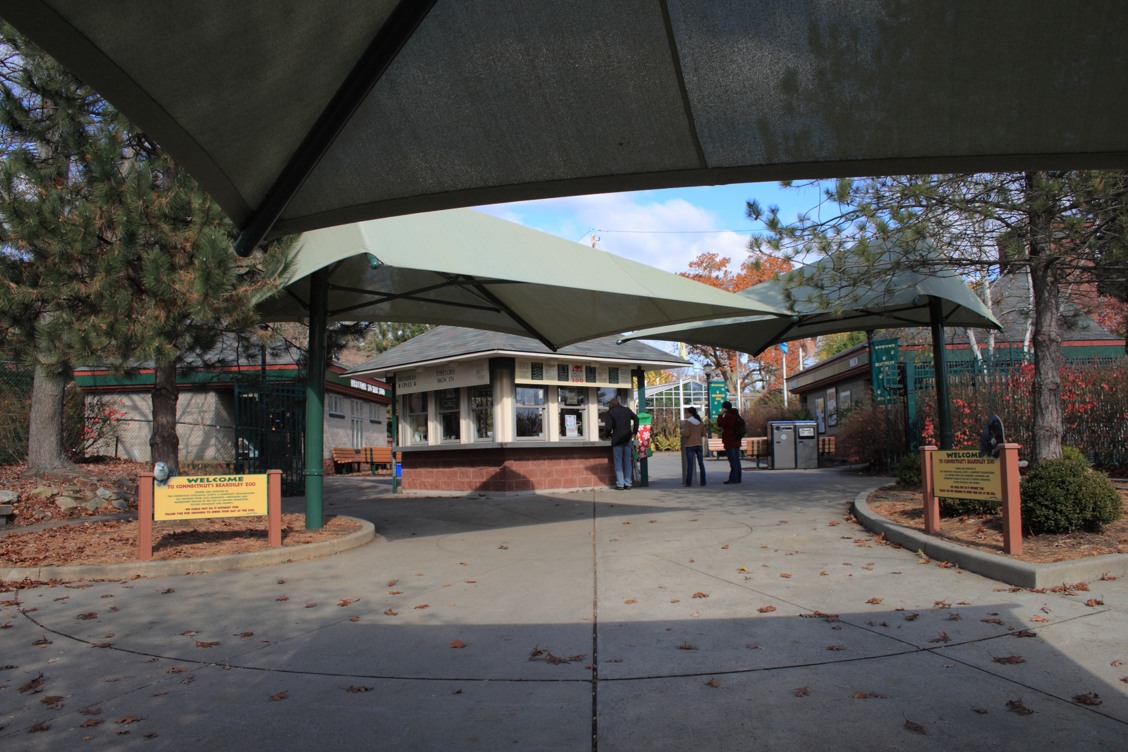 Beardsley Zoo in Bridgeport CT - Professional dog walking and pet care services